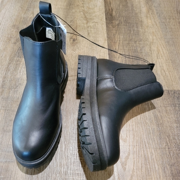 Mudd Ladies Black Ankle Boots - Picture 7 of 9